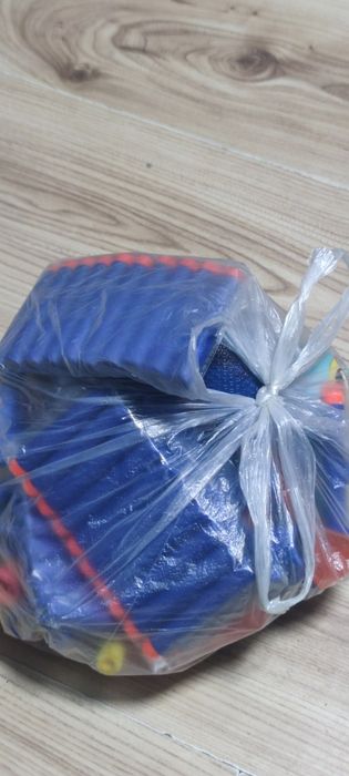 Pięć sztuk Nerf - pistolety,karabin,strzelba, łuk + strzałki