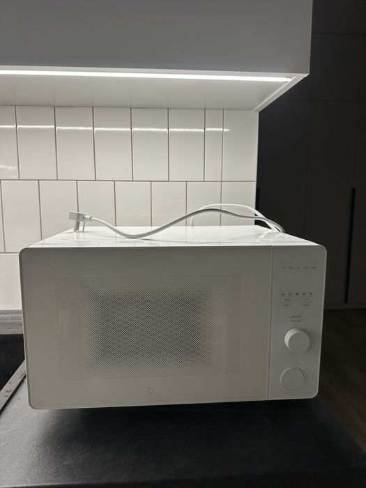 Мікрохвильовка Xiaomi