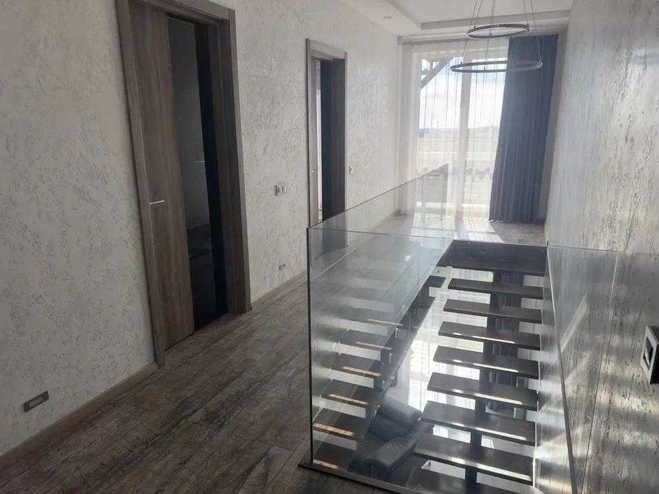Продаж 4к квартири ДВОРІВНЕВА ПРЕМІУМ 165/148/17м² Дж.Вашингтона 349999$