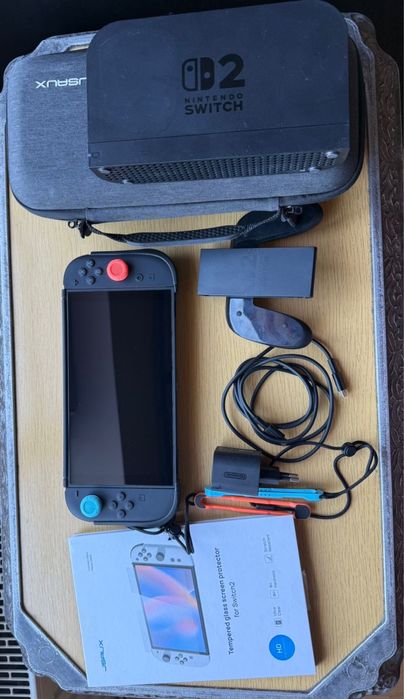 Switch 2 у повному комплекті, + чохол, сумка, скло