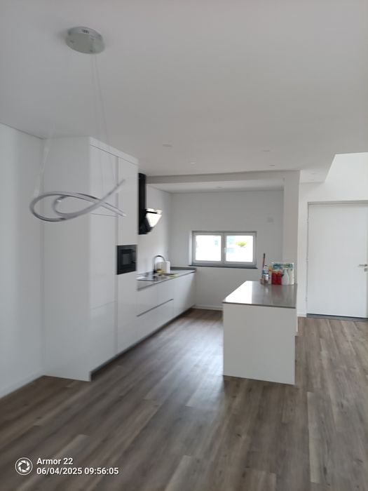 Obras e remodelações Rocha.