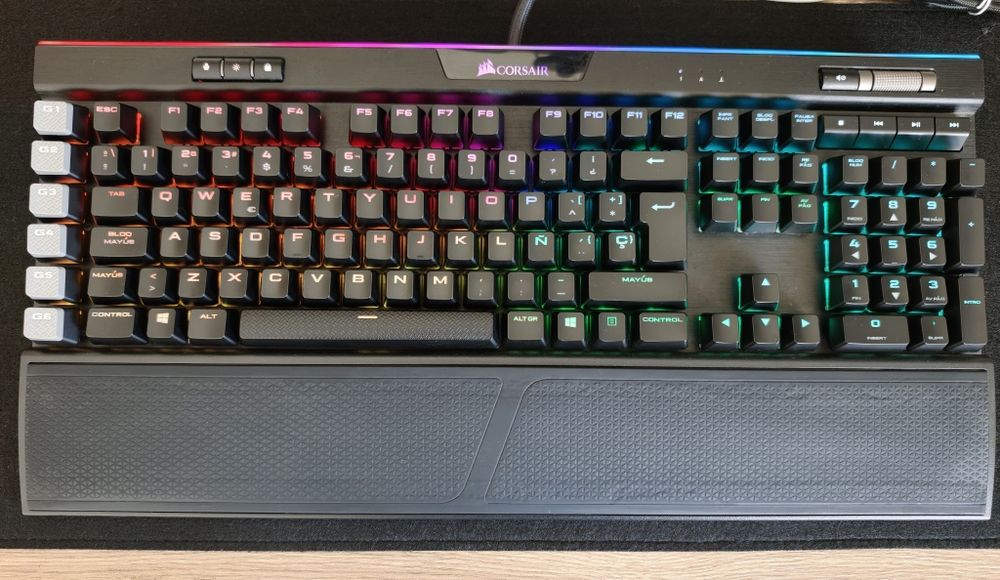 Teclado Gaming Corsair K95 RGB Platinum