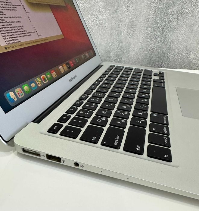 MacBook Air 13 Retina, Intel i5, 4Gb RAM, SSD 250Gb | Читайте опис!