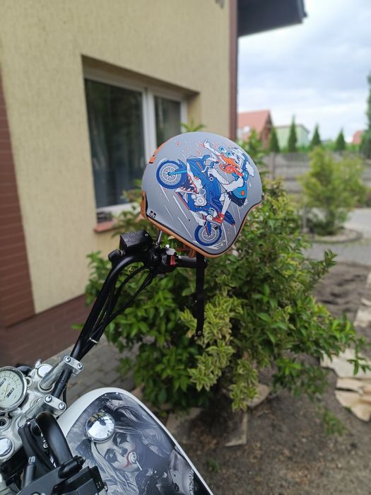 Kask motocyklowy old school z atestem oryginalne malowanie