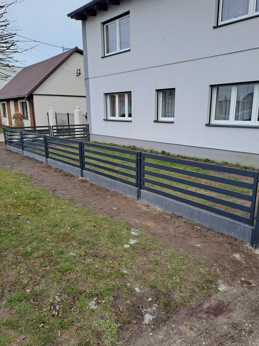 Ogrodzenie panelowe z  montażem Podmurowka betonowa