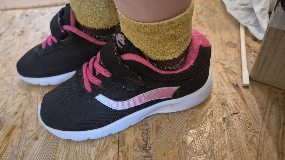 R. 30 Cupcake buty sportowe adidasy na rzep