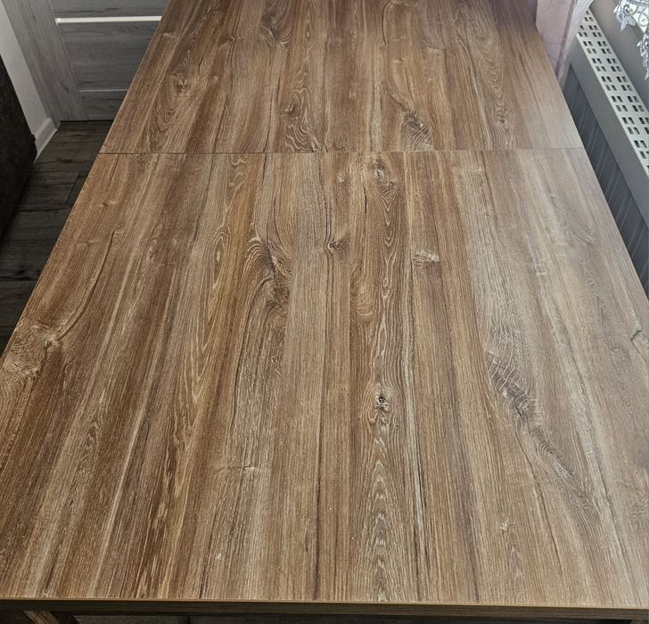Stol rozkladany do 240cm