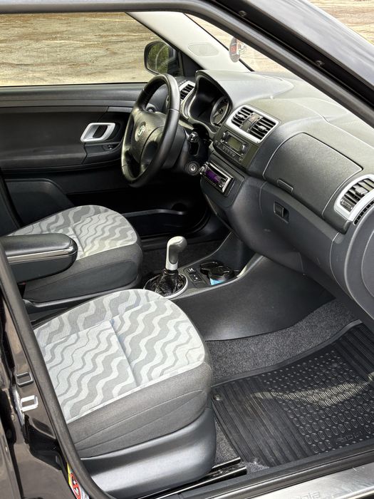 Skoda Fabia 2008 год 1.4 газ/бензин
