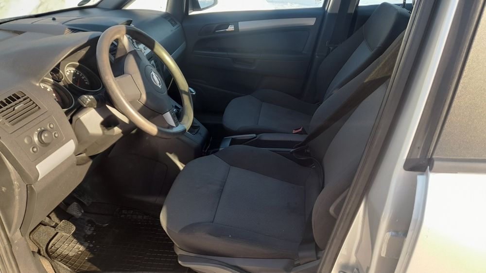 Свежепригнан Opel Zafira B 2006 Газ/бензин