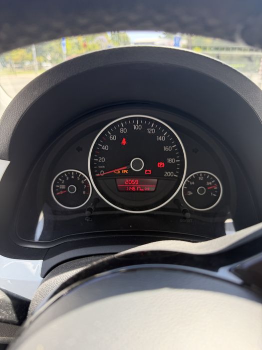 VW UP! White 1.0