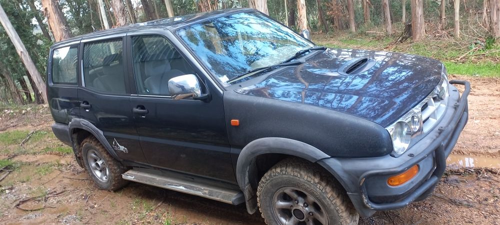 Ford maverick nissan terrano 2.7 td