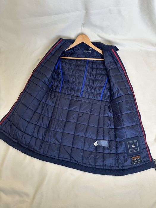Плащ демисезонний Tommy Hilfiger.