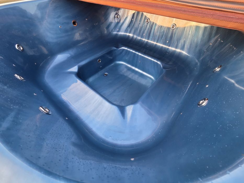 Balia bania jacuzzi mobilne na przyczepce,