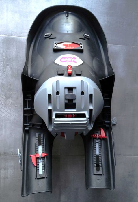 Fotelik rowerowy tylny Okbaby 10+ czarno szary