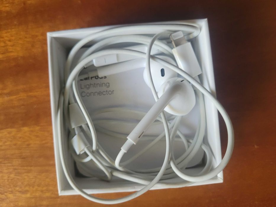 Apple Słuchawki EarPods Lightning Connector