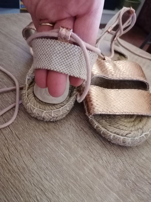 Espadryle sandały wiązane ASOS