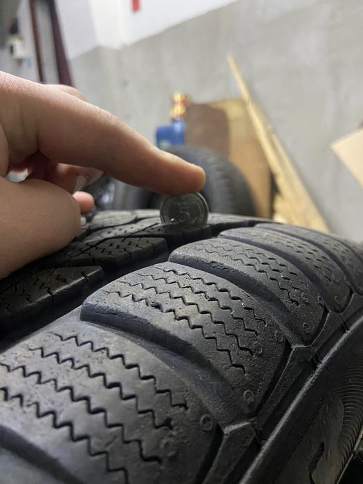 Резина зима  195/65 r15  з дисками 5/112 ET 45 wag  оригінал