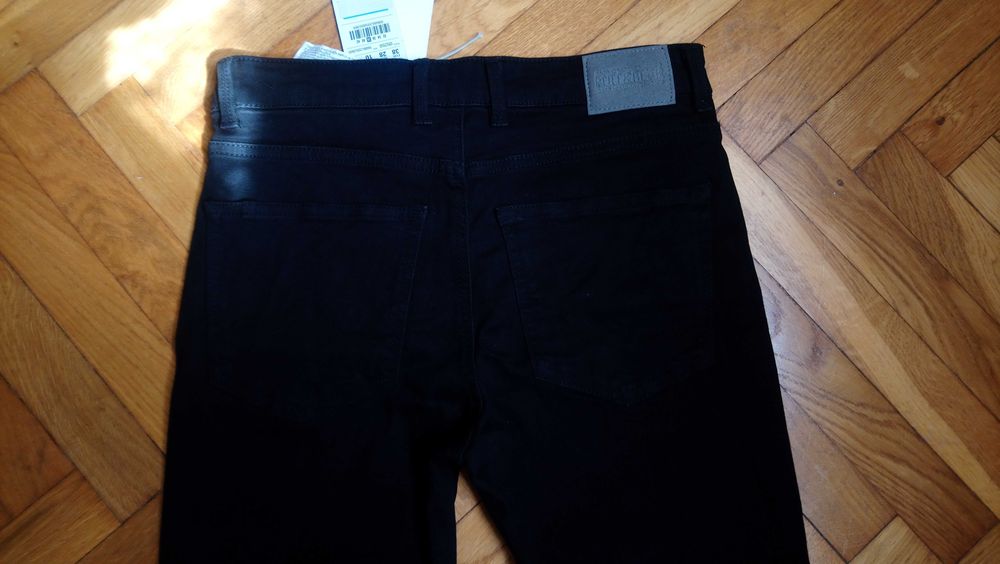 Czarne jeansy Pull&Bear