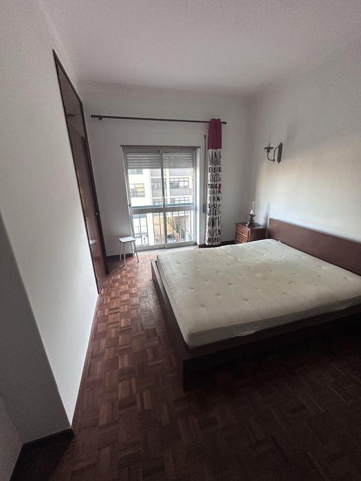 Fantastico T3 para Arrendar – Av. Elísio de Moura, Coimbra