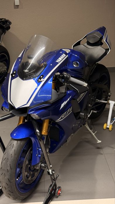Yamaha YZF - R1 2017