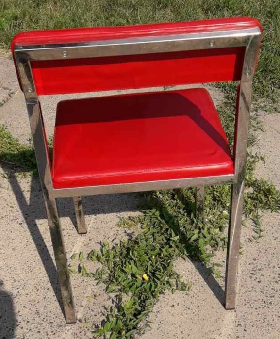 Стільці стальні для пабуі,бару,кухні,,столової, Вінтаж,екошкіра, черво