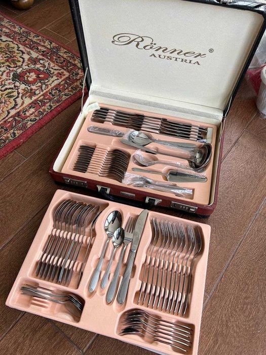 Великий набір столових приборів