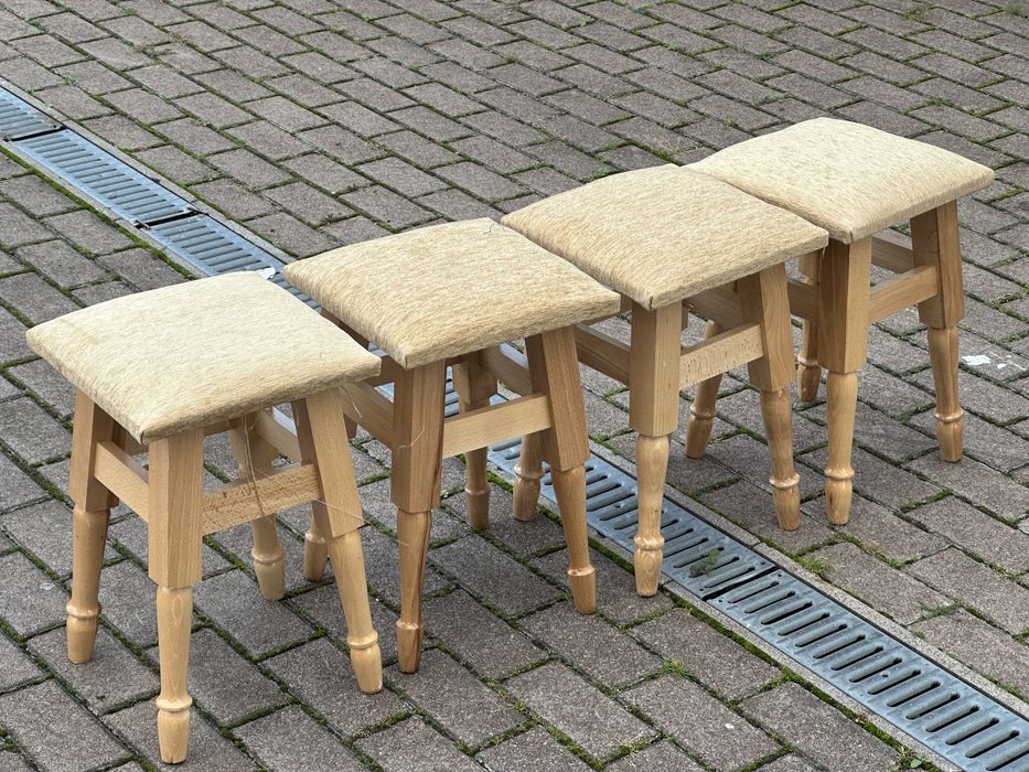 Табуретка , табуретки, стулья, cтільчики з масиву бук