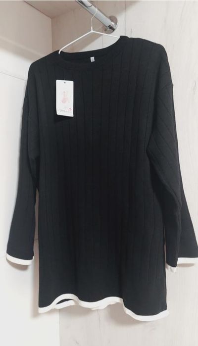 Класичний светр оверсайз