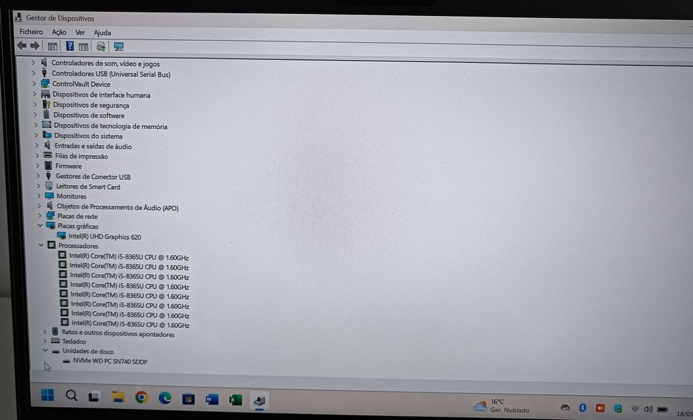 Dell Latitude 13 7300