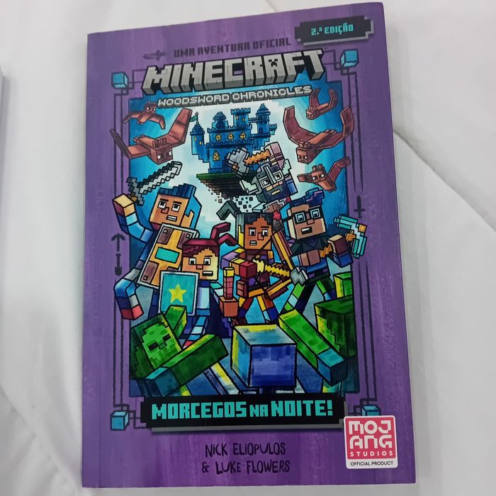 Livros de histórias infantis Pokémon/ Minecraft e outros