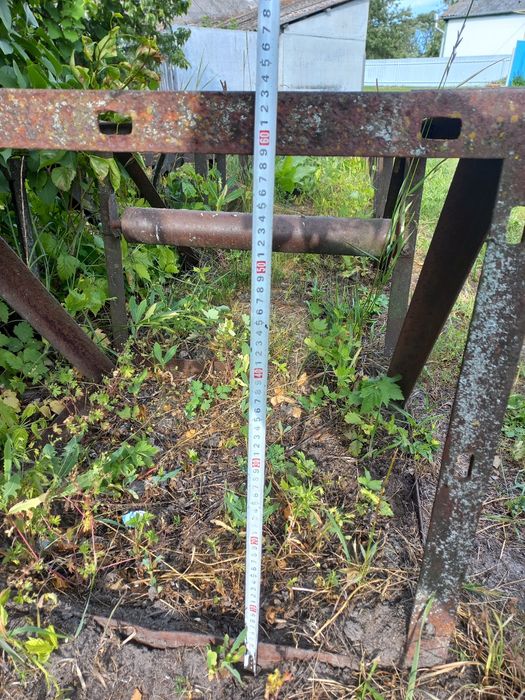 Металева конструкція під естакаду