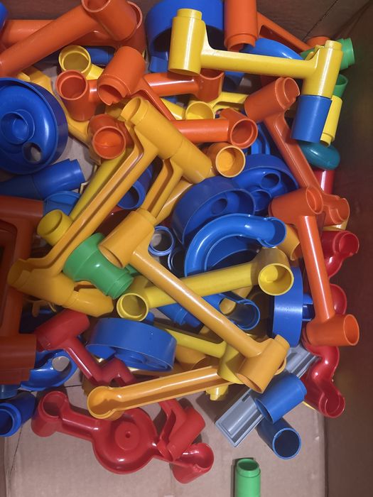 Это конструктор "Мраморный лабиринт" (Marble Run