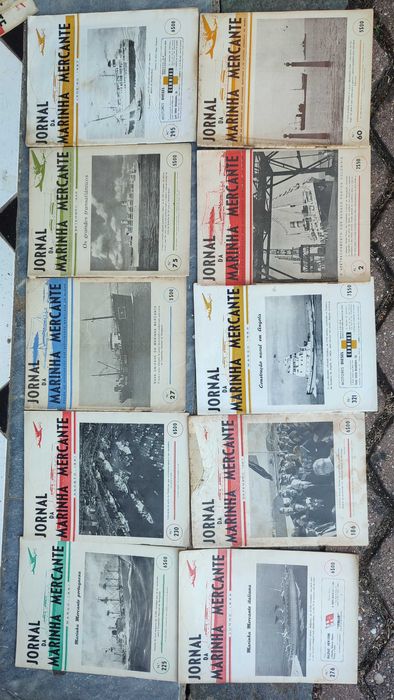Lote 75 Revistas antigas Jornal da Marinha Mercante