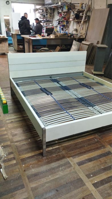 Кровать в гарному стані(привезена з Німеччини)