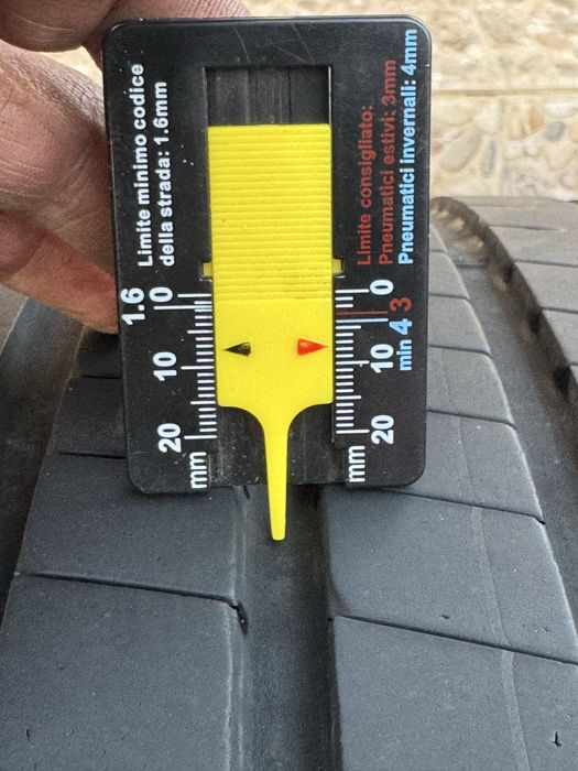 4 шини 275/45R21  110Y. Lassa