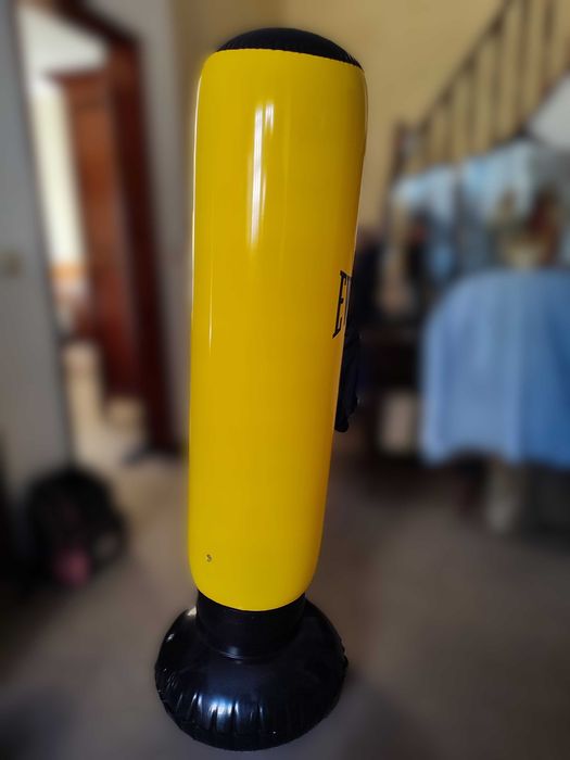 Saco de boxe insuflável da Everlast. (vendo ou troco)
