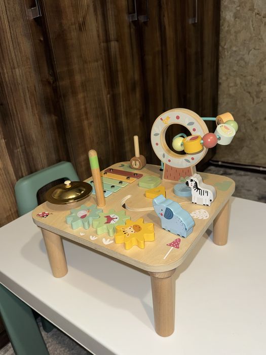 Дитячий деревʼяний інтерактивний столик Tookytoy