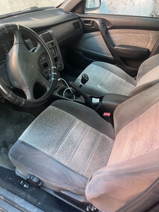 Toyota carina 1.6 gli — photo 3