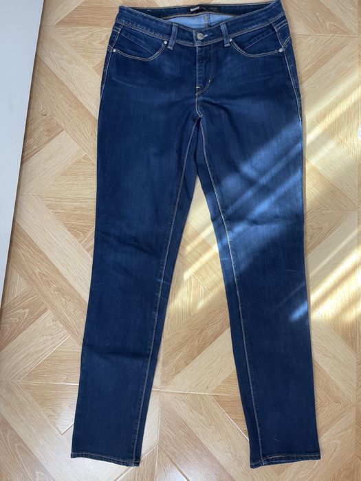 Levis джинси 28 розмір