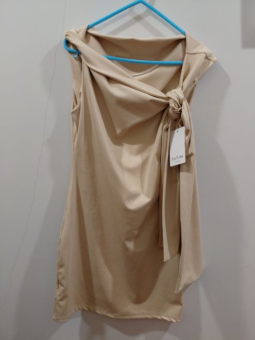 Dois vestidos cerimónia