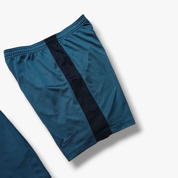 Спортивний костюм Nike Slim Fit