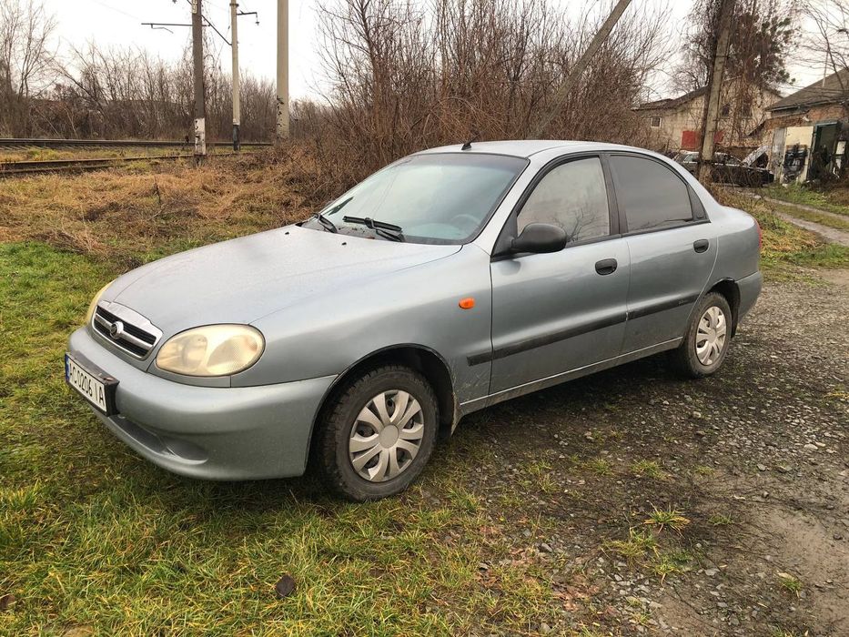 Гарний стан 
Повністю обслужена 
1.3 газ бензин працює отлично!
Кузов без корозії взагалі!
Зимова гума