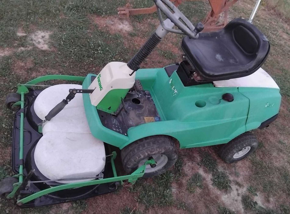 Tractor corta relva