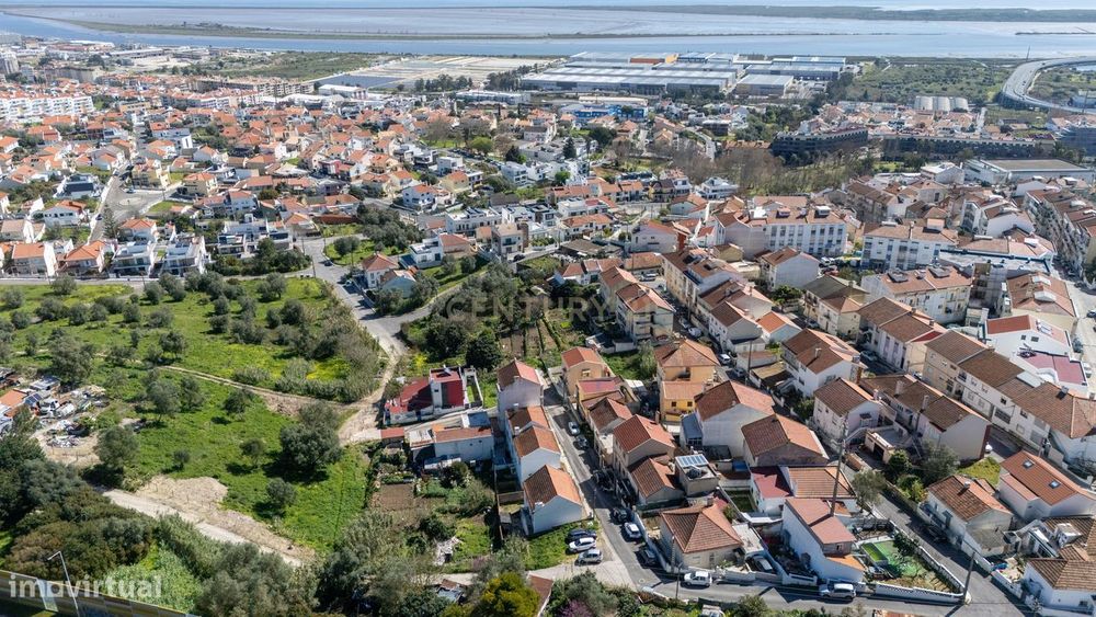 Terreno Urbano com PIP Aprovado – Santa Iria da Azóia