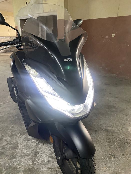 Vendo PCX-2023 toda revisada na Honda.