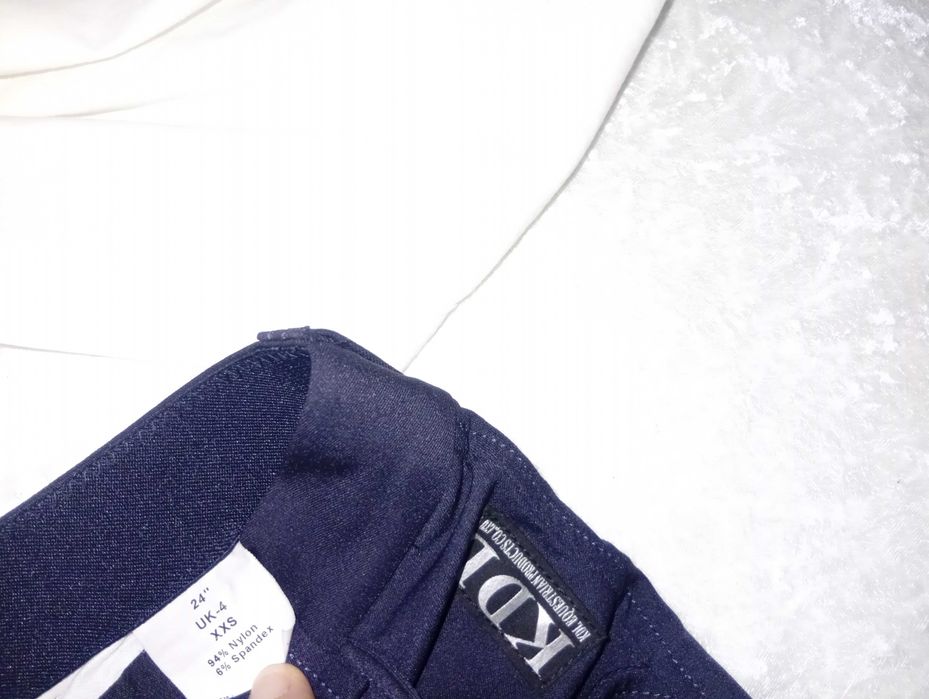 KDL bryczesy - legginsy z silikonowym lejem 134/140