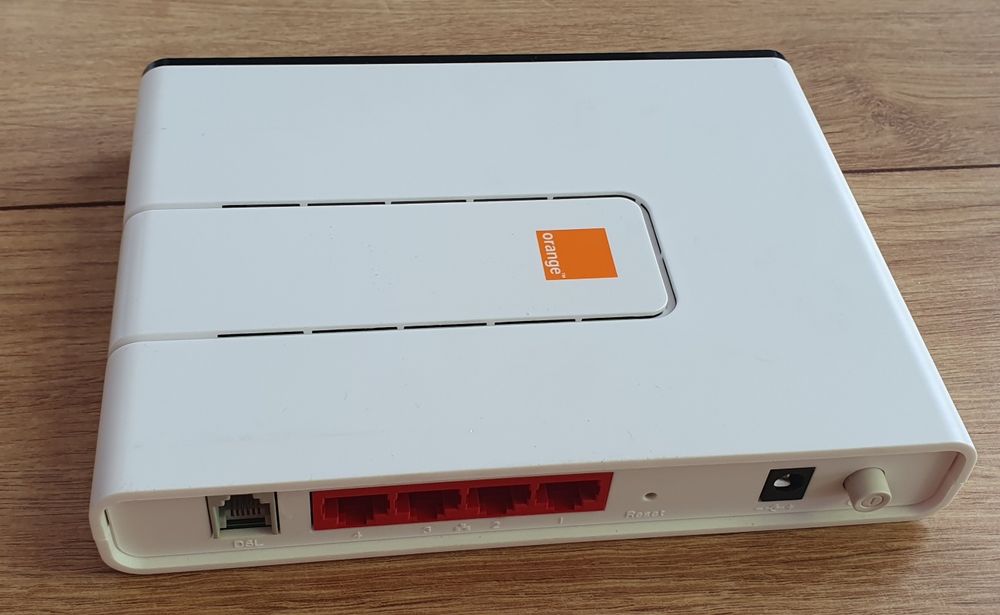 Router firmy Sagemcom model Fast 2704