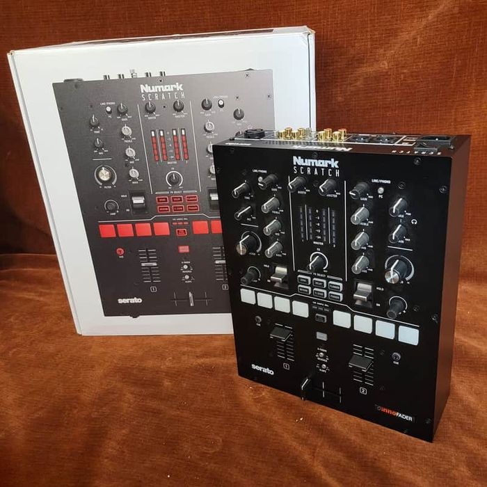Продам DJ-мікшер Numark Scratch (Ідеальний стан)