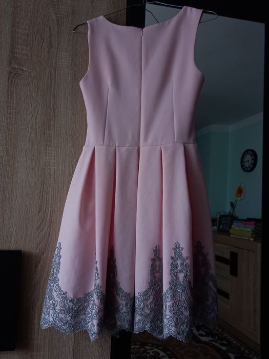 Elegancka sukienka damska