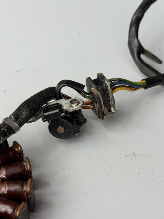 Stator Stojan Alternator Iskrownik SUZUKI DR125 Gn